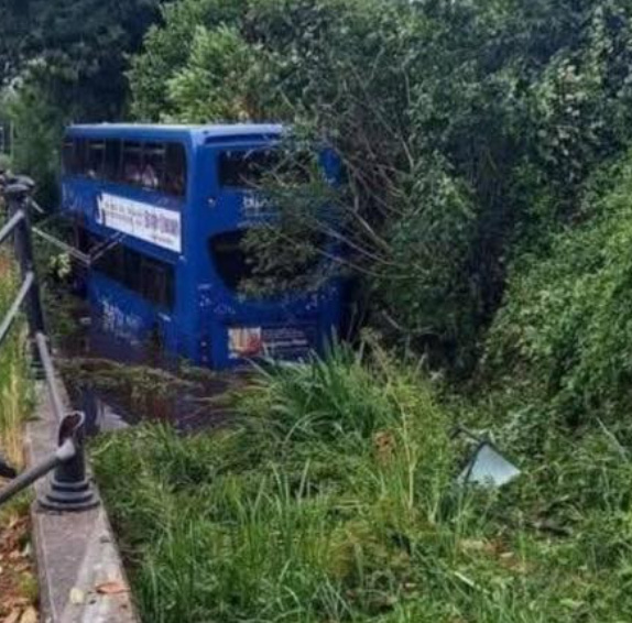 Eastleigh Bus Driver Hailed as Hero After River Crash: “Accelerator Jammed,” Eyewitness Says